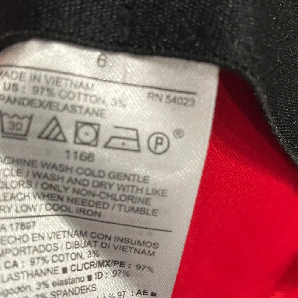 Old Navy Wow Empire Apple Pull On Pants Women’s Size 6 Petite NWT - Picture 5 of 7